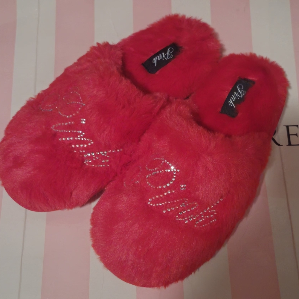 PINK VS Faux Fur Slipper Size Small NWT